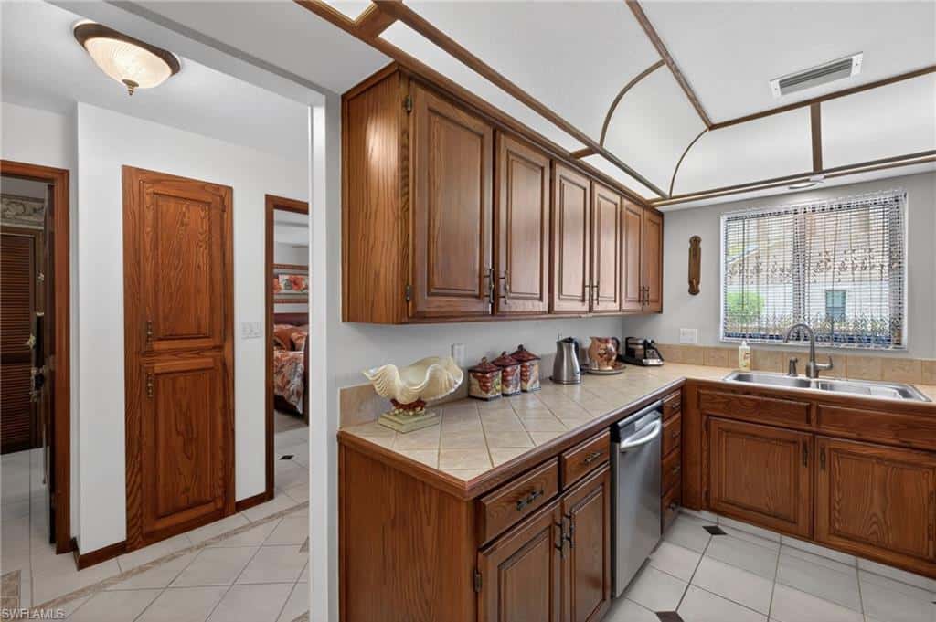 6072 Huntington Woods Dr #17, Naples, photo 7