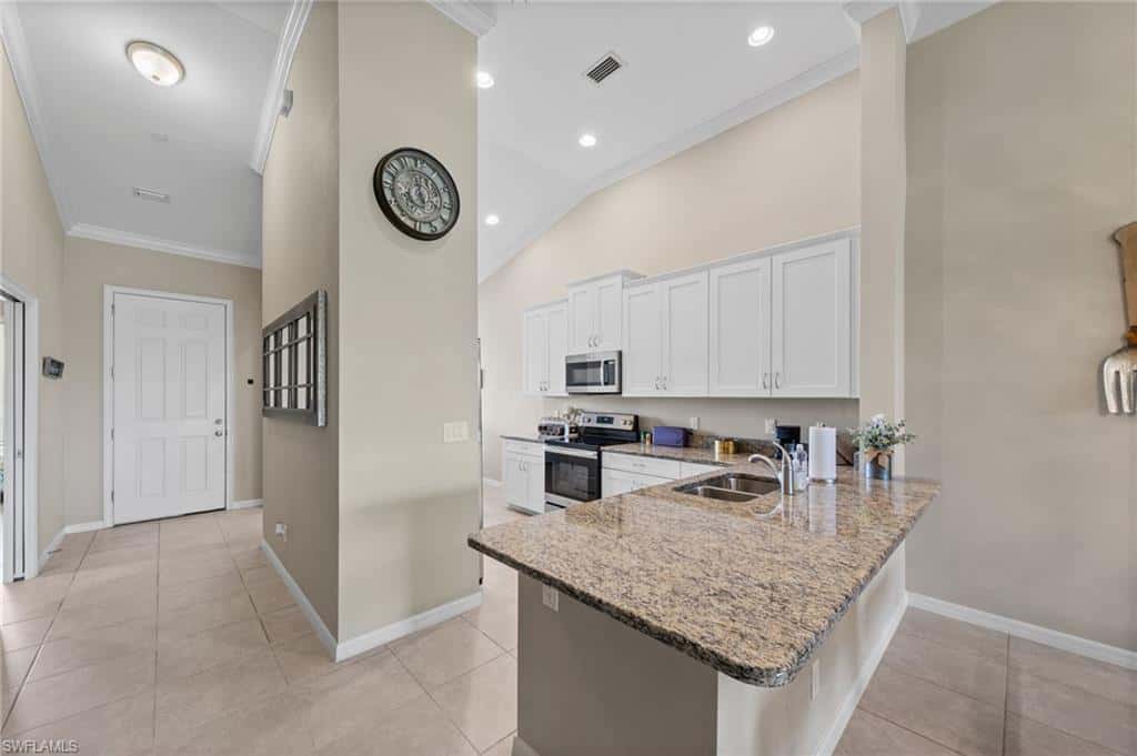 9366 Pocida Ct #202, Naples, photo 5
