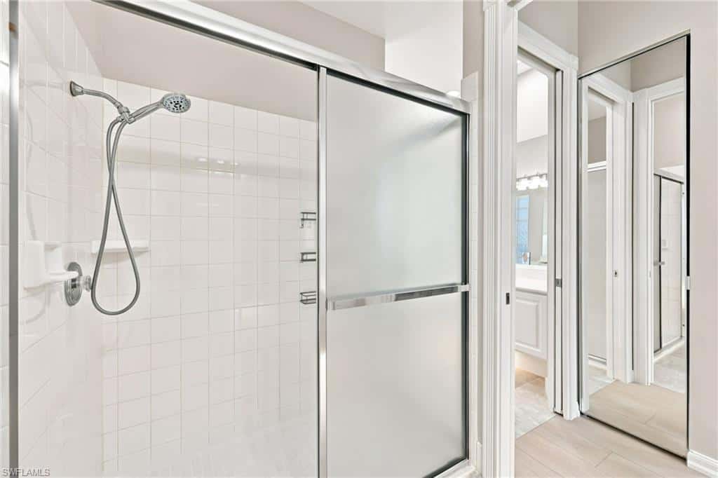 7589 Garibaldi Ct, Naples, photo 23