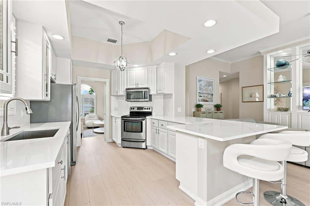 7589 Garibaldi Ct, Naples, photo 9