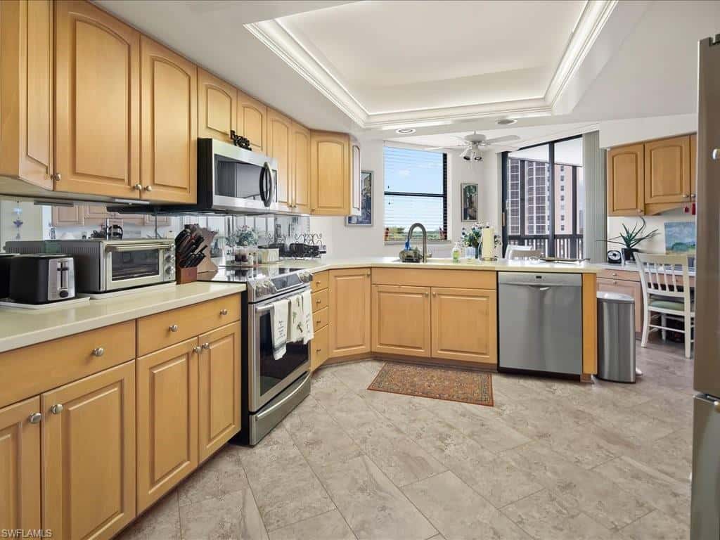6075 Pelican Bay Blvd #506, Naples, photo 7