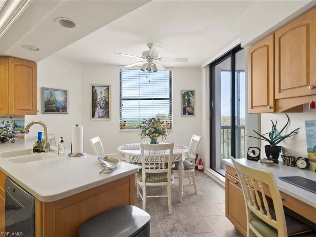 6075 Pelican Bay Blvd #506, Naples, photo 9