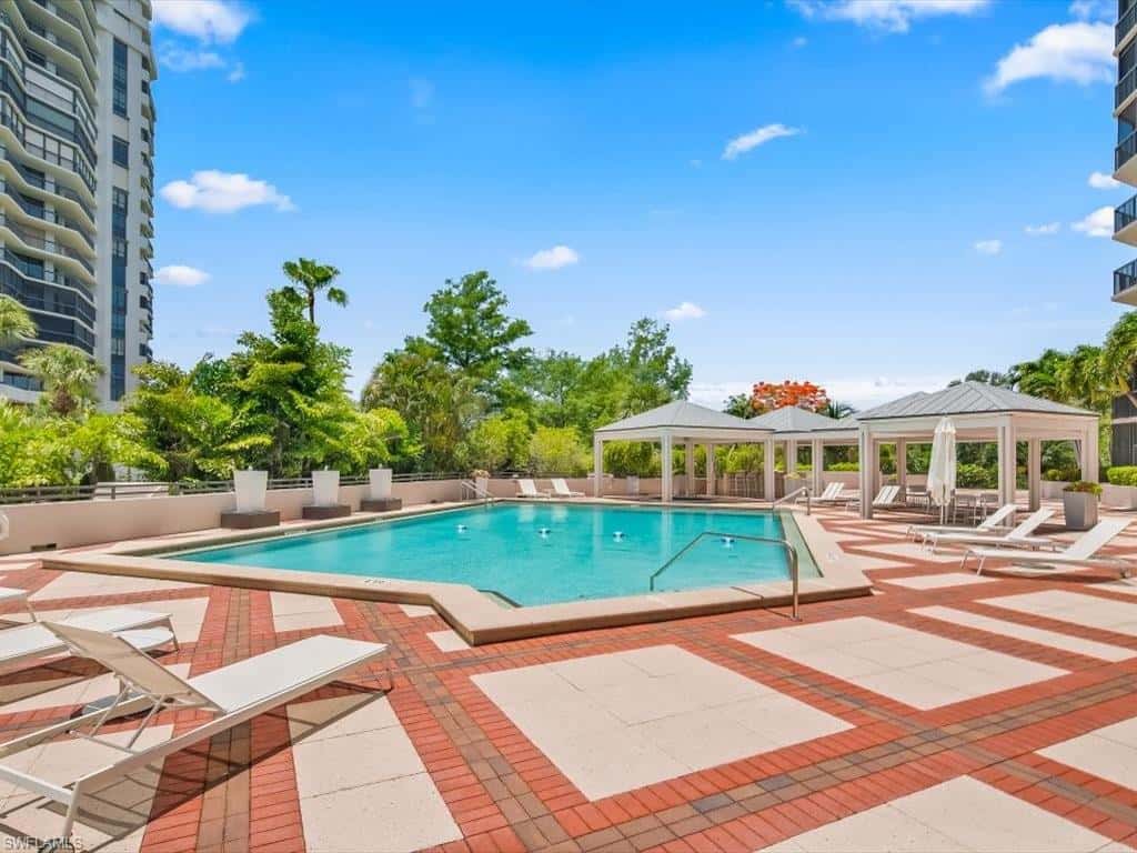 6075 Pelican Bay Blvd #506, Naples, photo 38