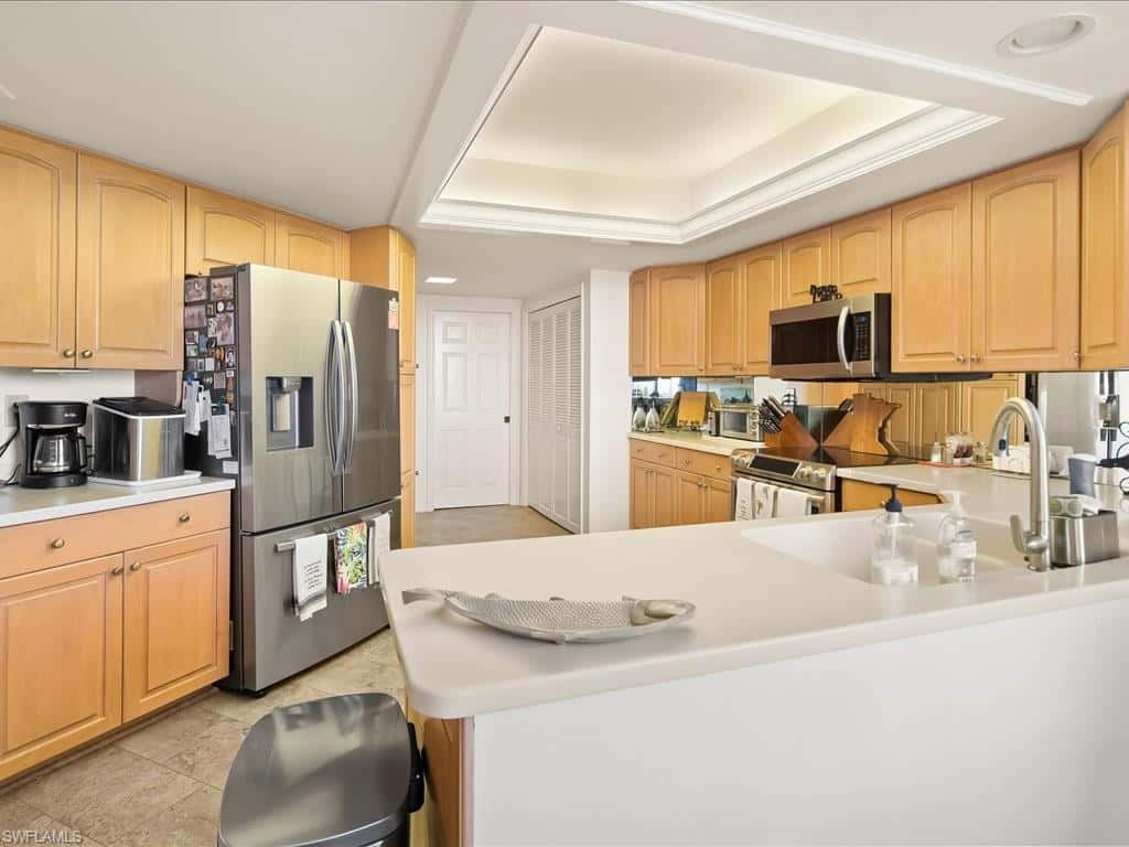 6075 Pelican Bay Blvd #506, Naples, photo 10