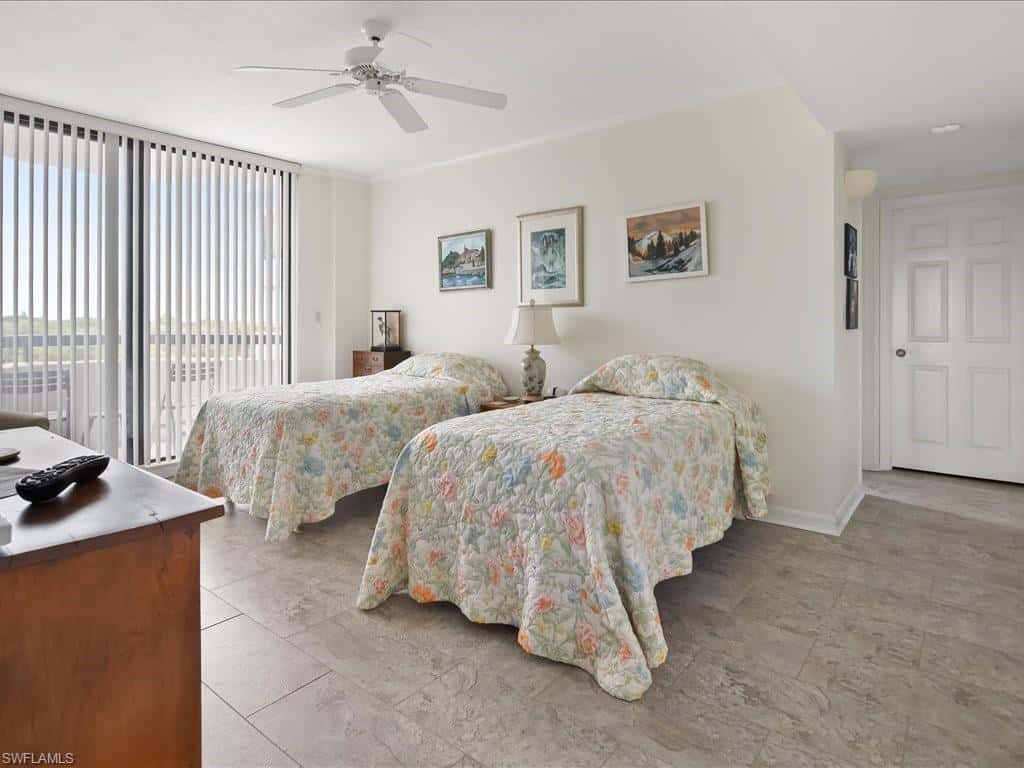 6075 Pelican Bay Blvd #506, Naples, photo 25
