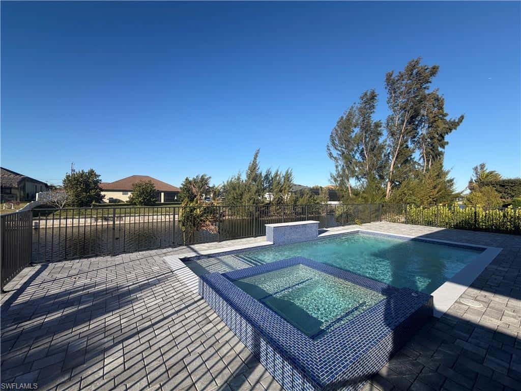 615 22nd Ter, Cape Coral, photo 6