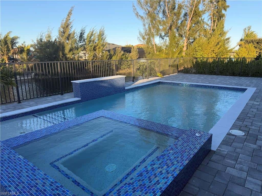 615 22nd Ter, Cape Coral, photo 9