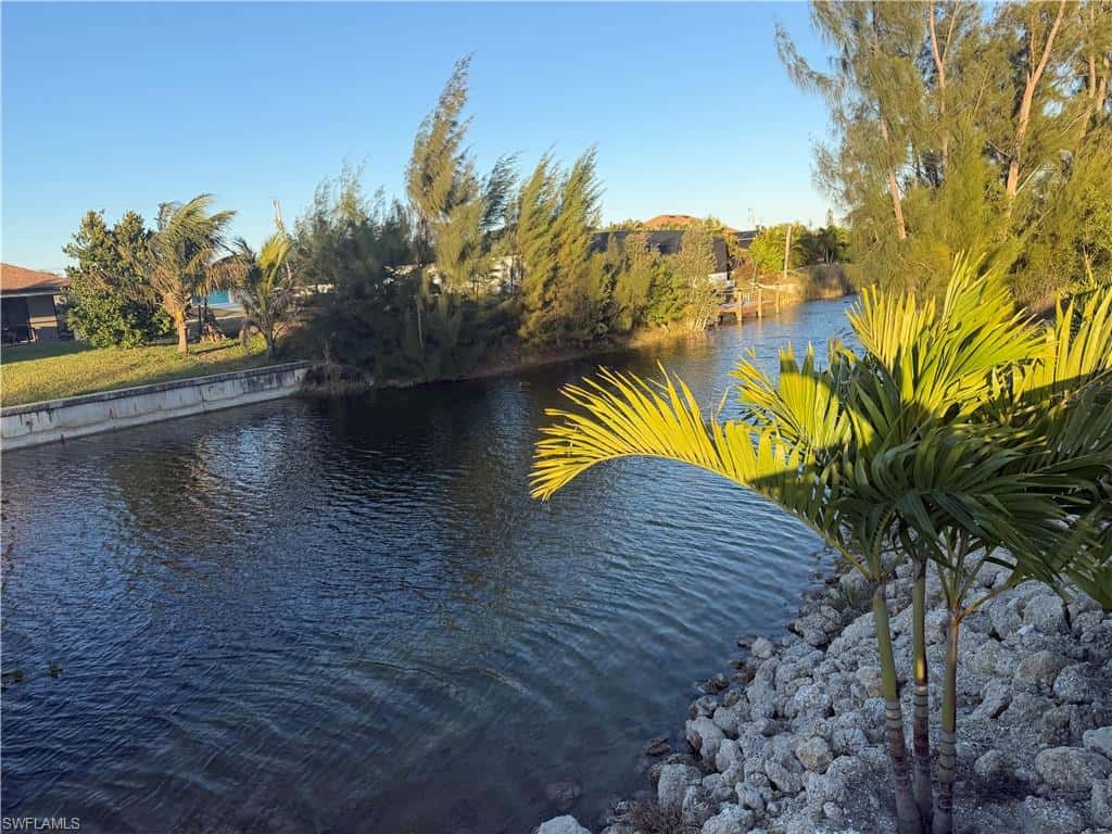615 22nd Ter, Cape Coral, photo 18
