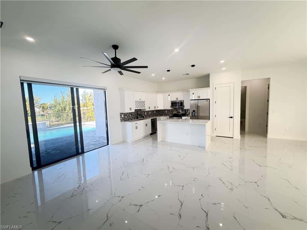 615 22nd Ter, Cape Coral, photo 11