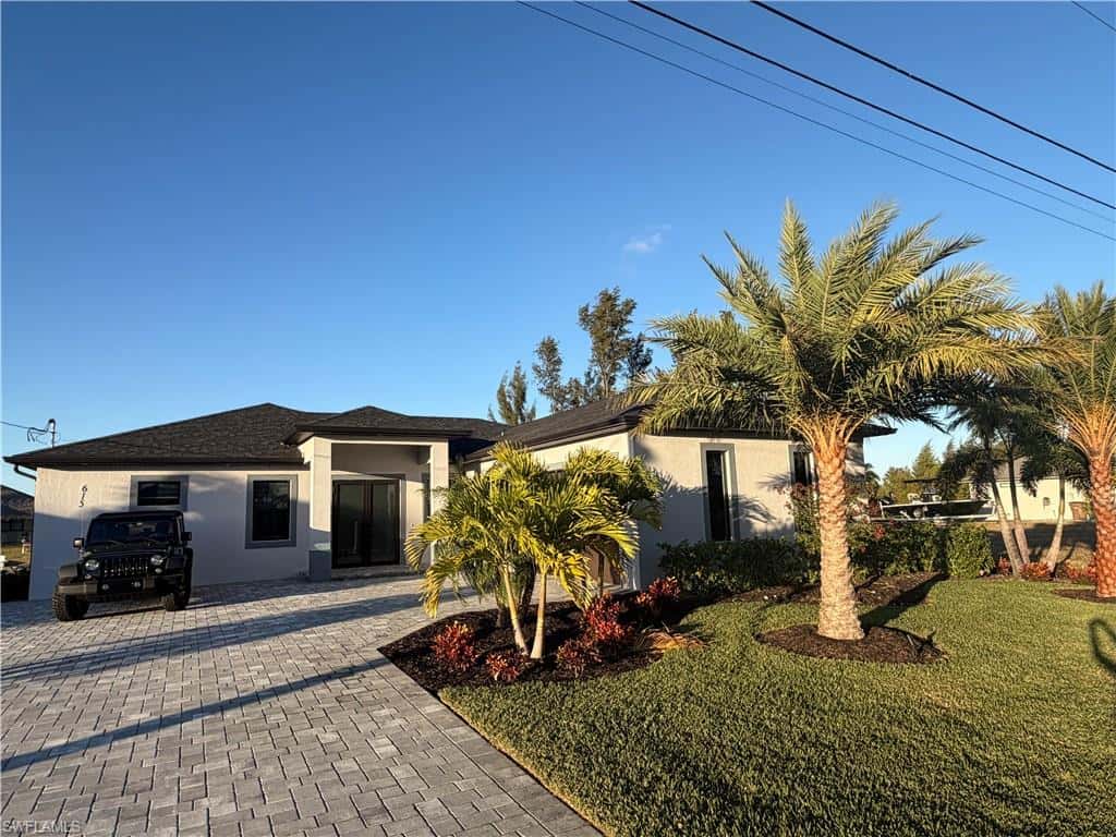 615 22nd Ter, Cape Coral, photo 4