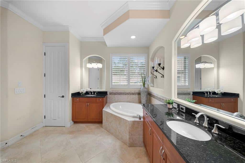 6347 Serano Way, Naples, photo 21
