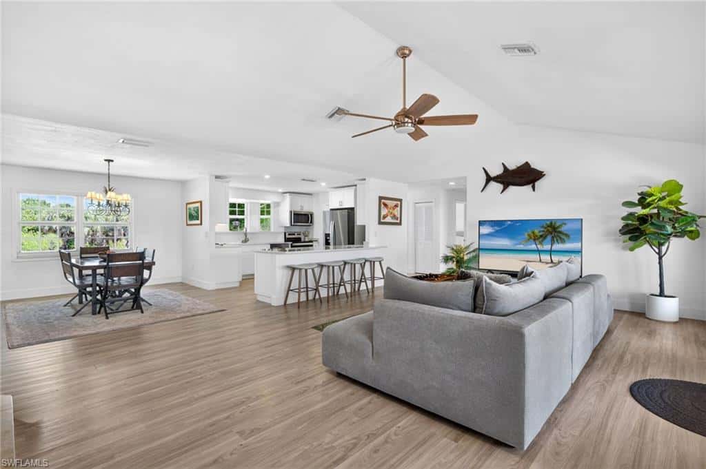 713 Durion Ct, Sanibel, photo 5