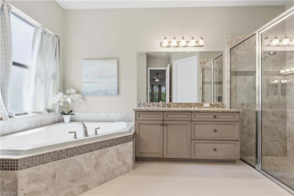 2870 Cinnamon Bay Cir, Naples, photo 17