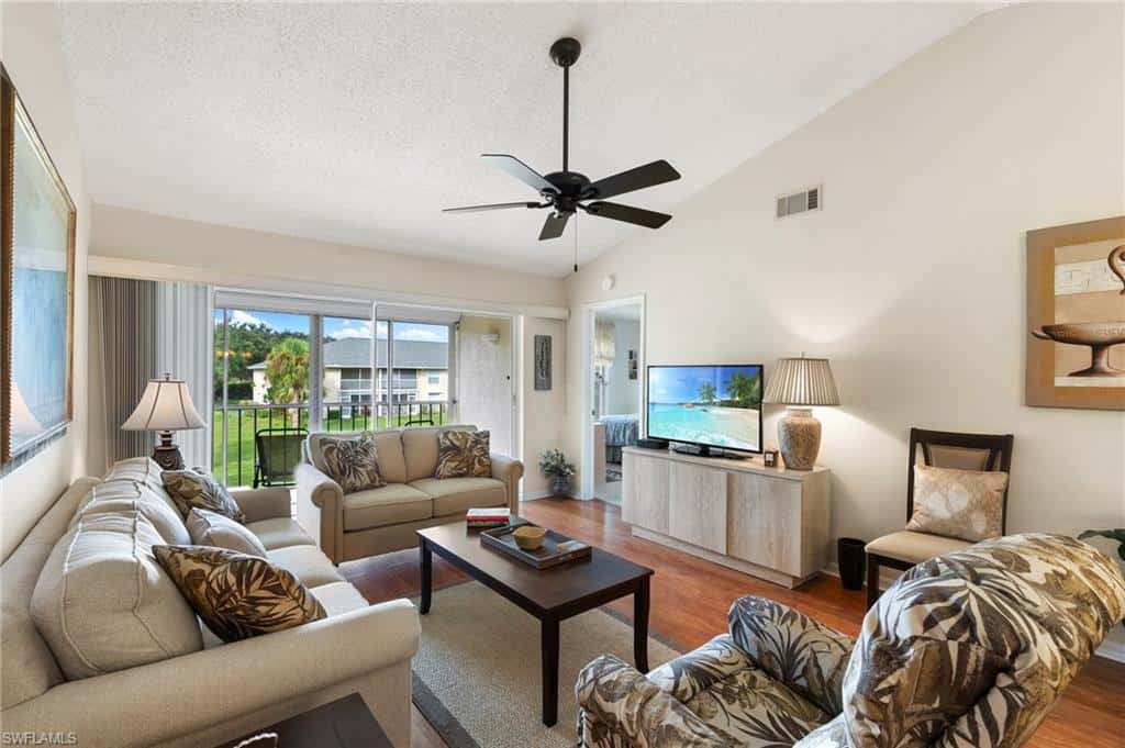 685 Squire Cir #204, Naples, photo 6