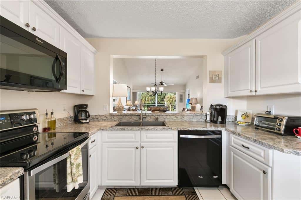 685 Squire Cir #204, Naples, photo 11