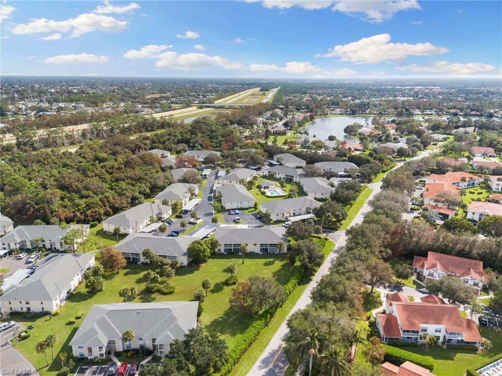 685 Squire Cir #204, Naples, photo 31