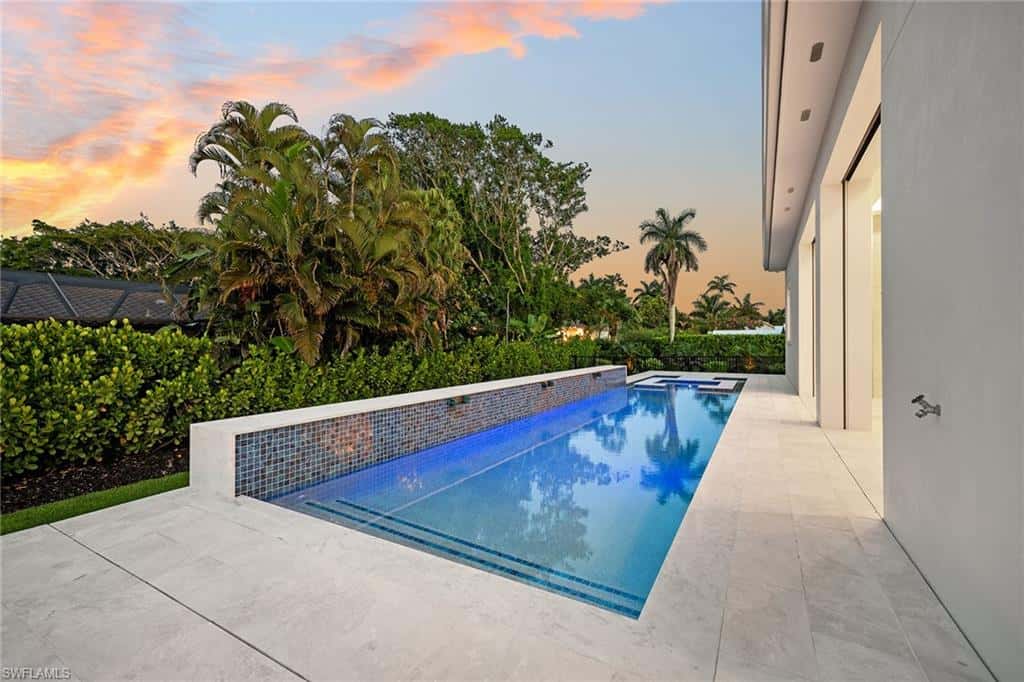 623 Park Shore Dr, Naples, photo 37