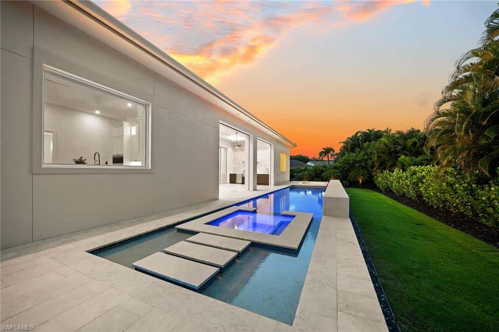 623 Park Shore Dr, Naples, photo 19