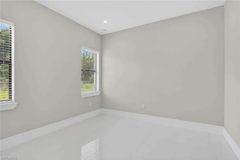 563 15th St, Naples, photo 12
