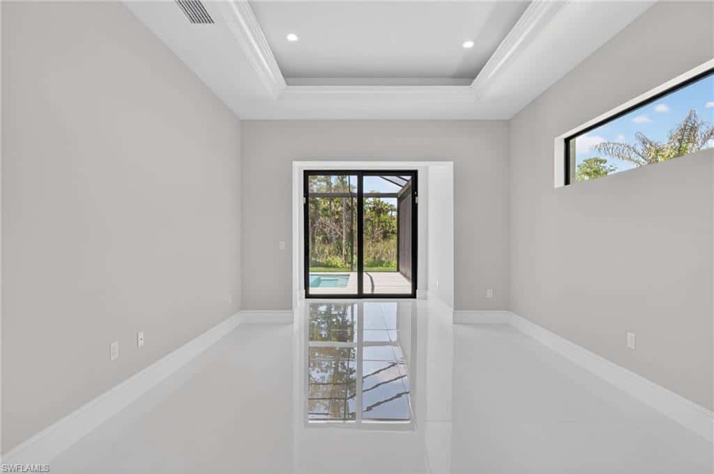 563 15th St, Naples, photo 9