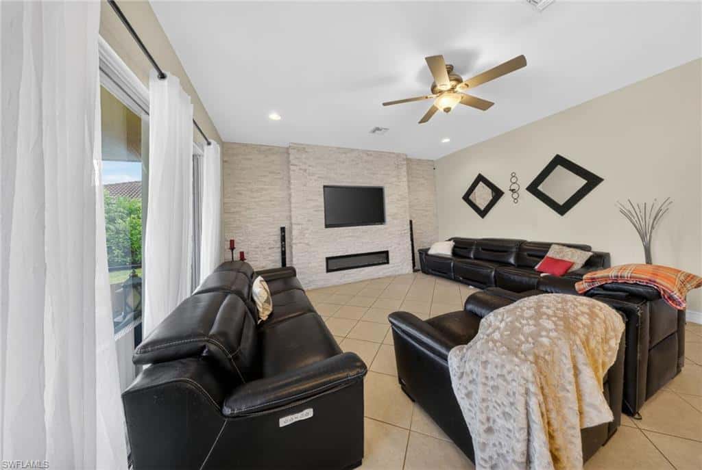 3330 Banyon Hollow Loop, North Fort Myers, photo 13