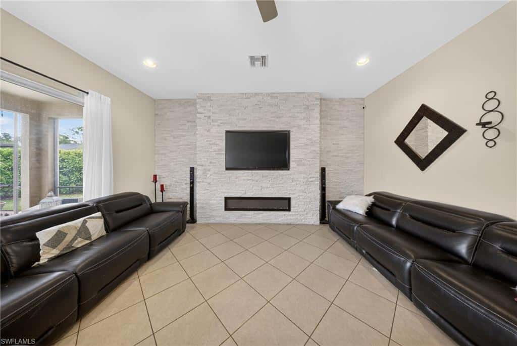 3330 Banyon Hollow Loop, North Fort Myers, photo 14