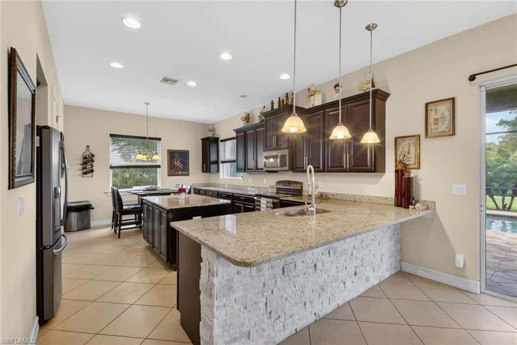 3330 Banyon Hollow Loop, North Fort Myers, photo 4
