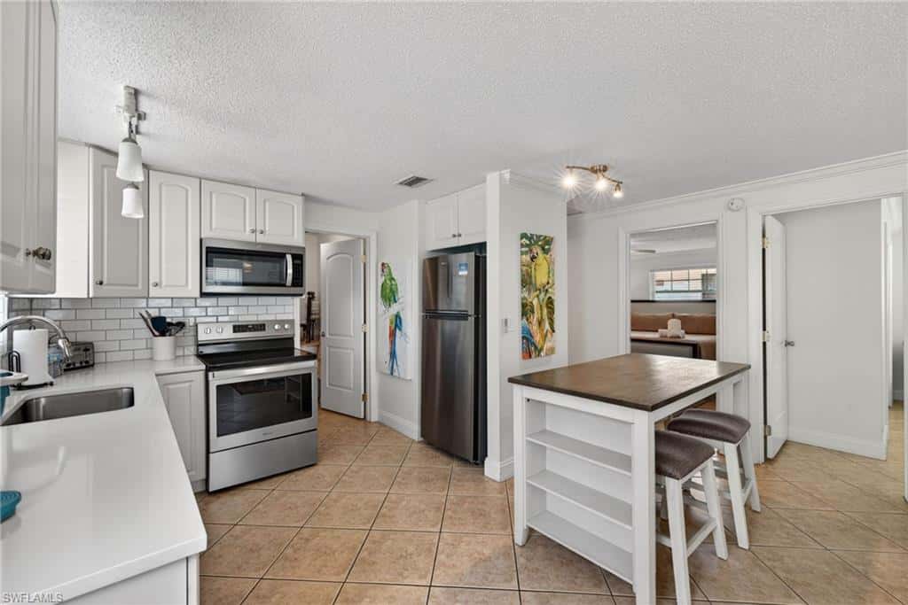 559 105th Ave, Naples, photo 16