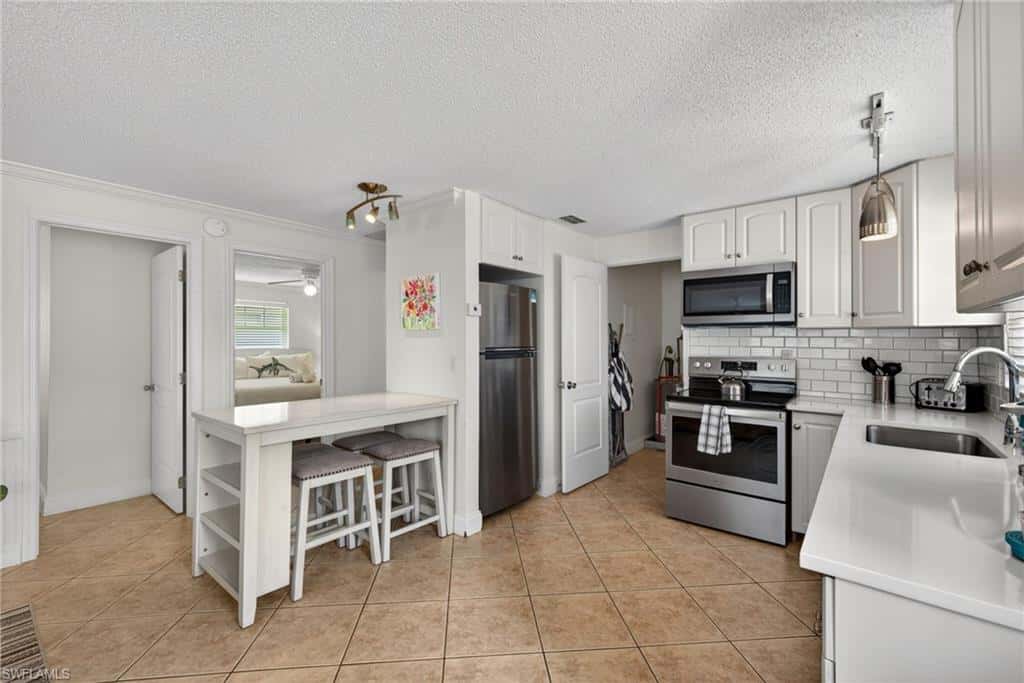 559 105th Ave, Naples, photo 7