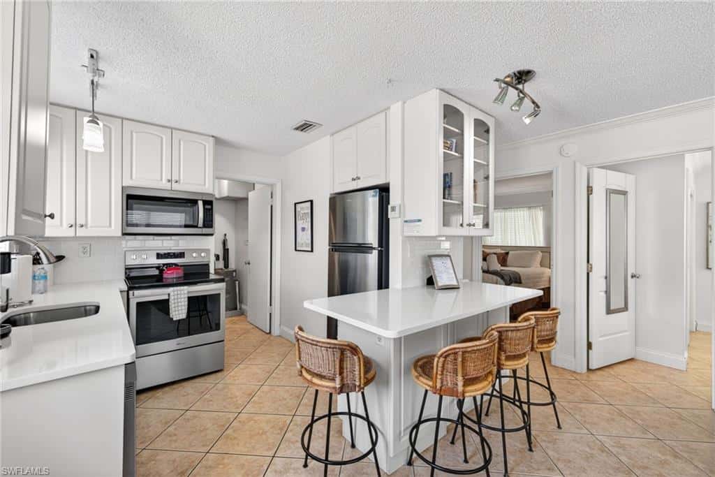 563 105th Ave, Naples, photo 7