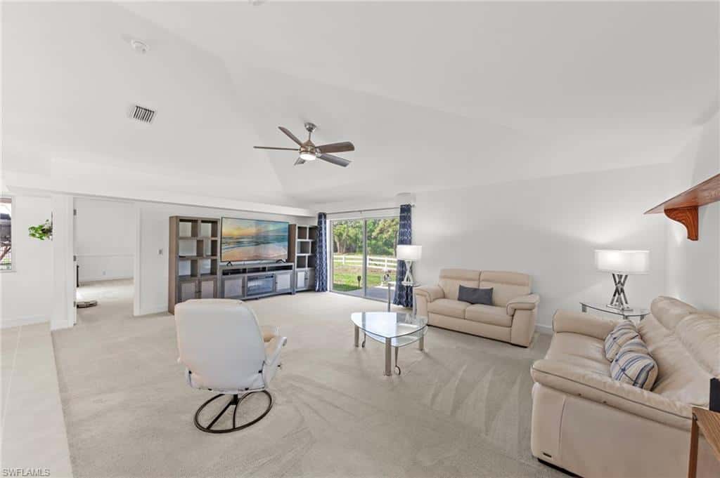 13541 Stringfellow Rd, Bokeelia, photo 6