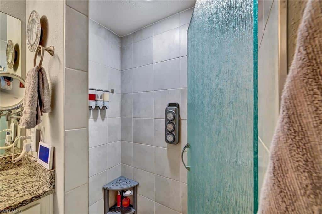 1811 3rd Ter, Cape Coral, photo 24