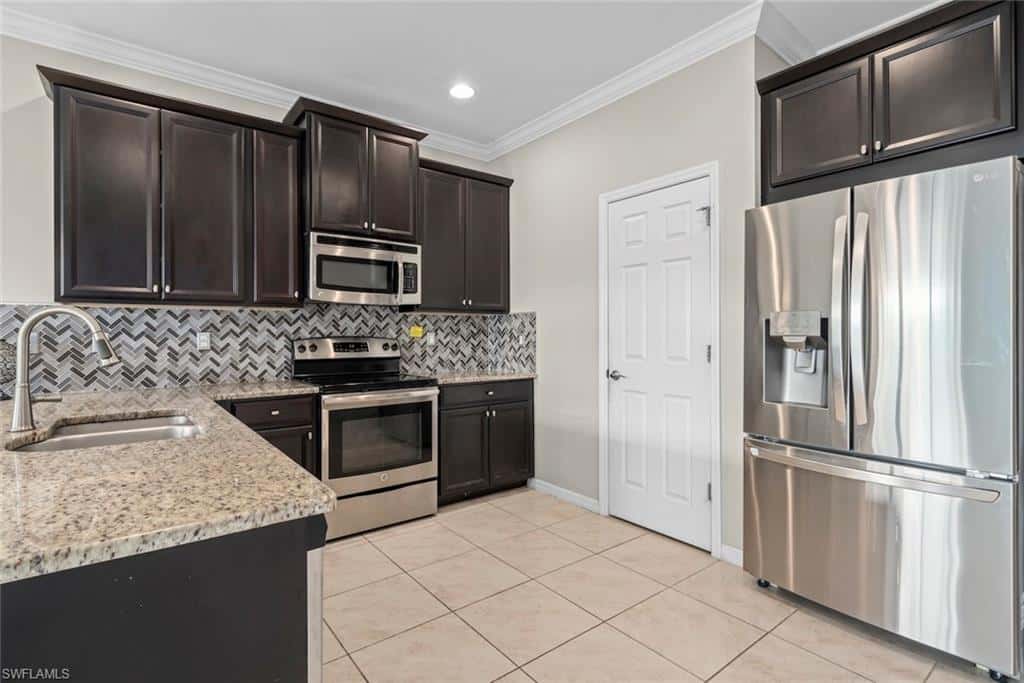 10864 Alvara Way, Bonita Springs, photo 4