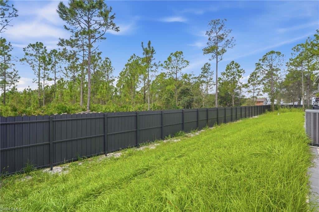 915 Lincoln Ave, Lehigh Acres, photo 37
