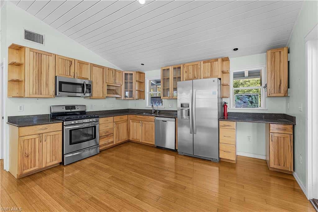 10545 Habitat Trl, Bokeelia, photo 10