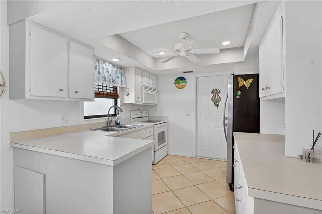 5330 Genesee Pkwy, Bokeelia, photo 12