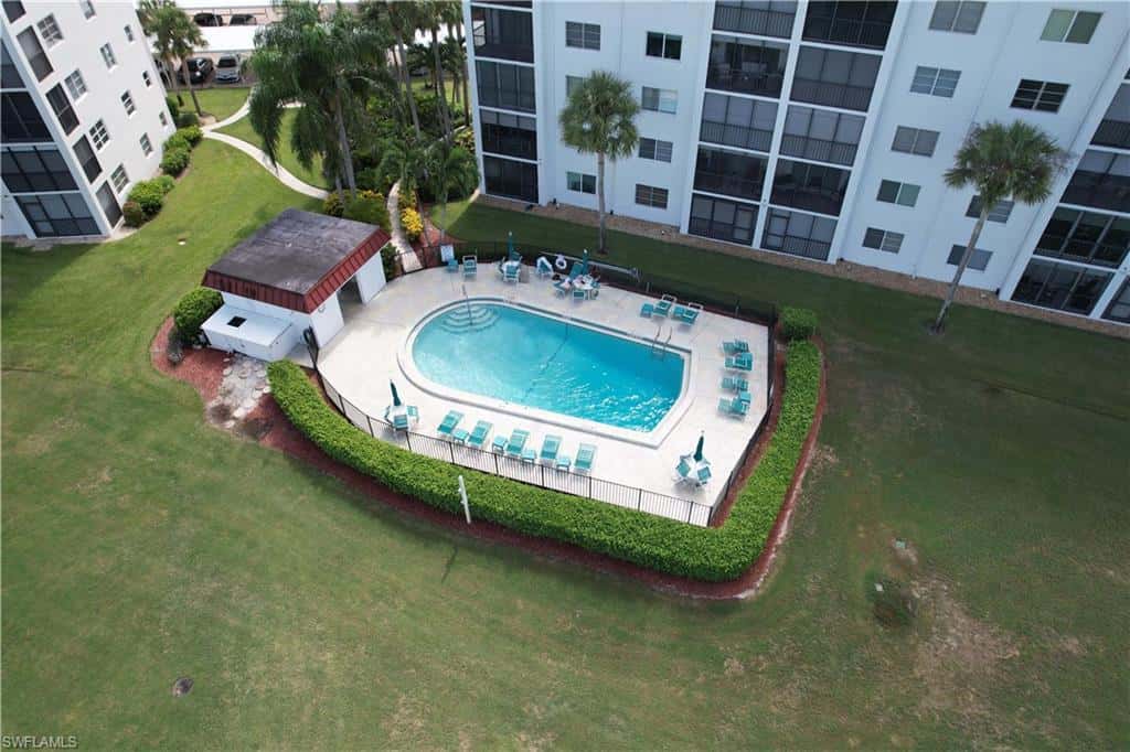 37 High Point Cir #602, Naples, photo 27