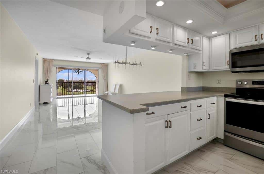 37 High Point Cir #602, Naples, photo 6