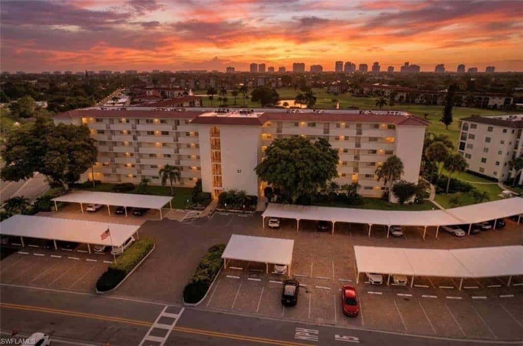 37 High Point Cir #602, Naples, photo 9