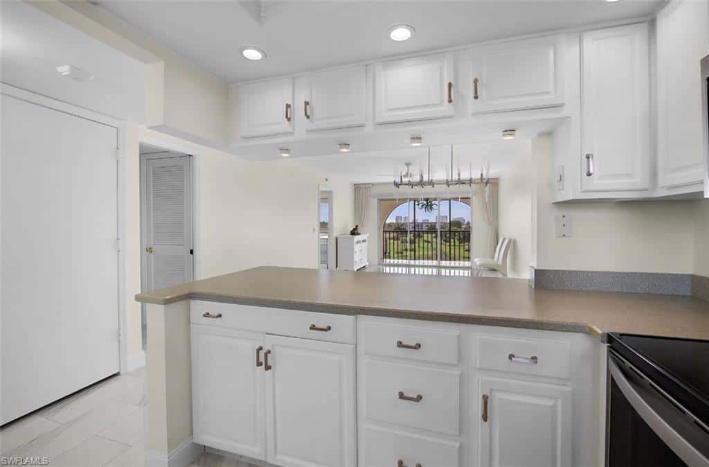 37 High Point Cir #602, Naples, photo 14