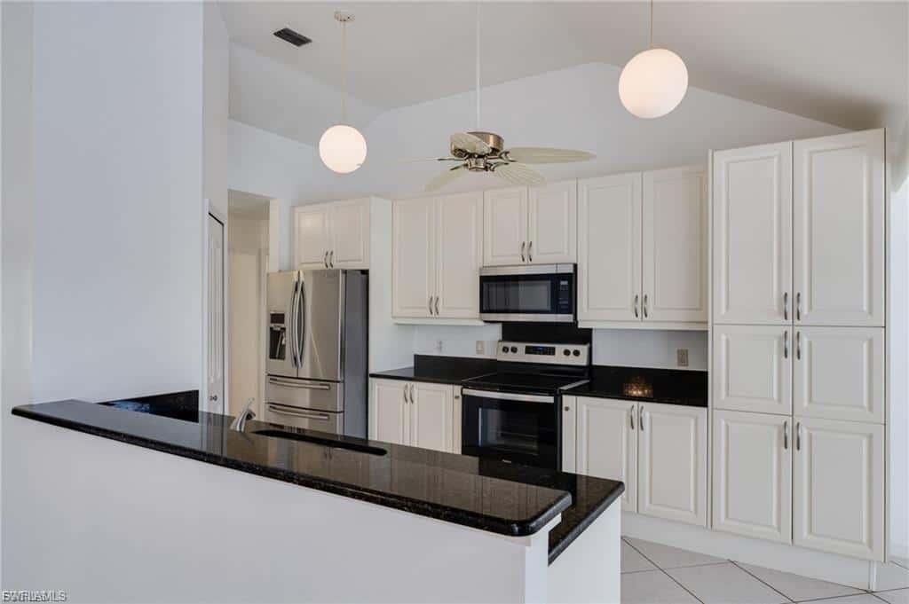 13376 Journeys End, Fort Myers, photo 9