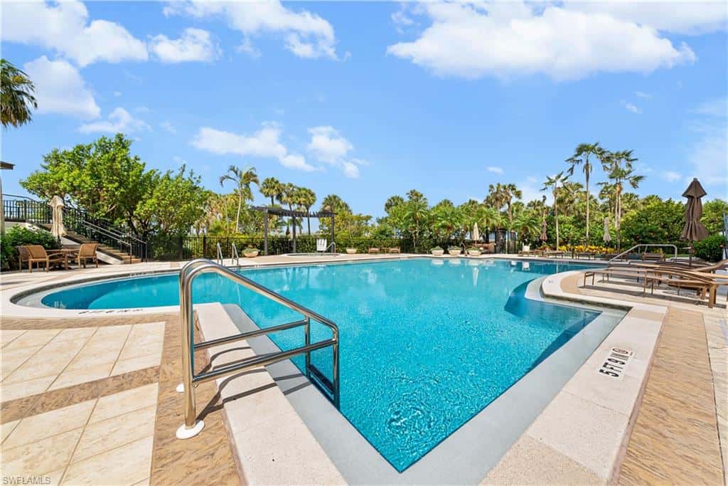 8111 Bay Colony Dr #1904, Naples, photo 39