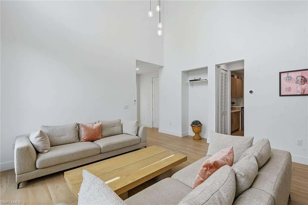 3384 Canal St, Naples, photo 6