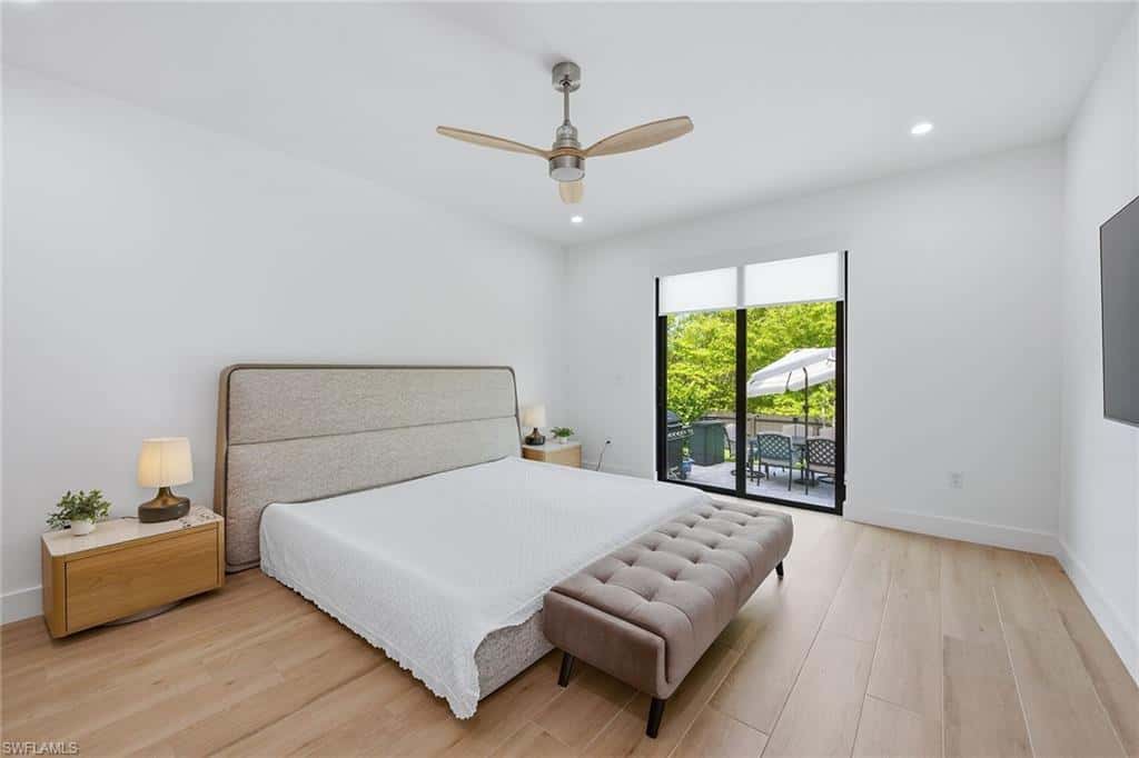 3384 Canal St, Naples, photo 13