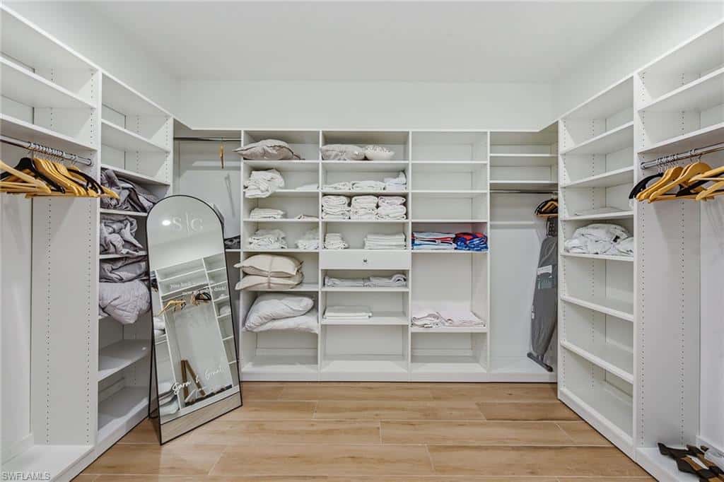 3384 Canal St, Naples, photo 17