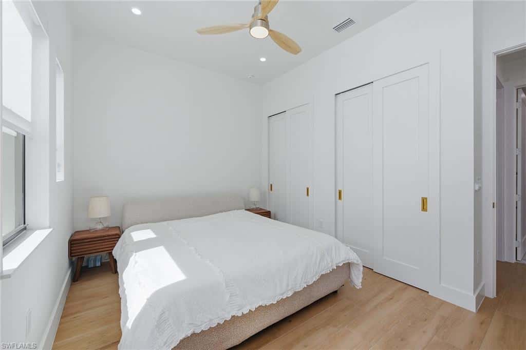 3384 Canal St, Naples, photo 25