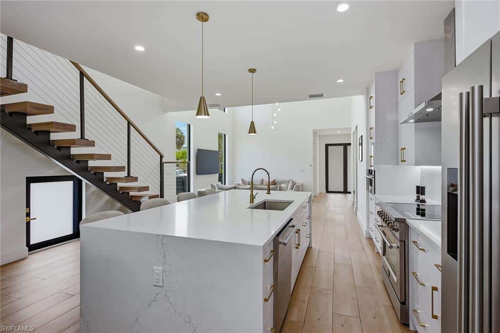 3384 Canal St, Naples, photo 10