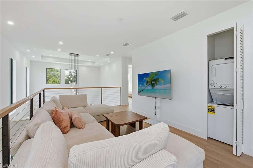 3384 Canal St, Naples, photo 18