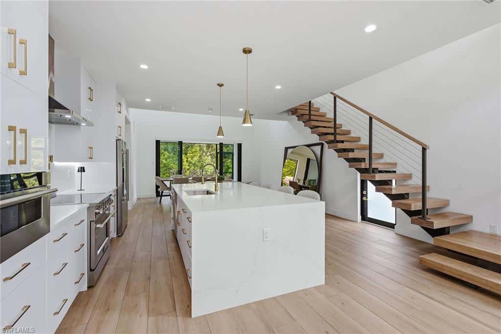 3384 Canal St, Naples, photo 8
