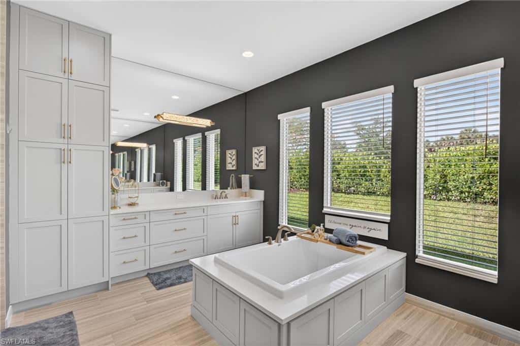 12217 Eucalyptus Way, Naples, photo 22